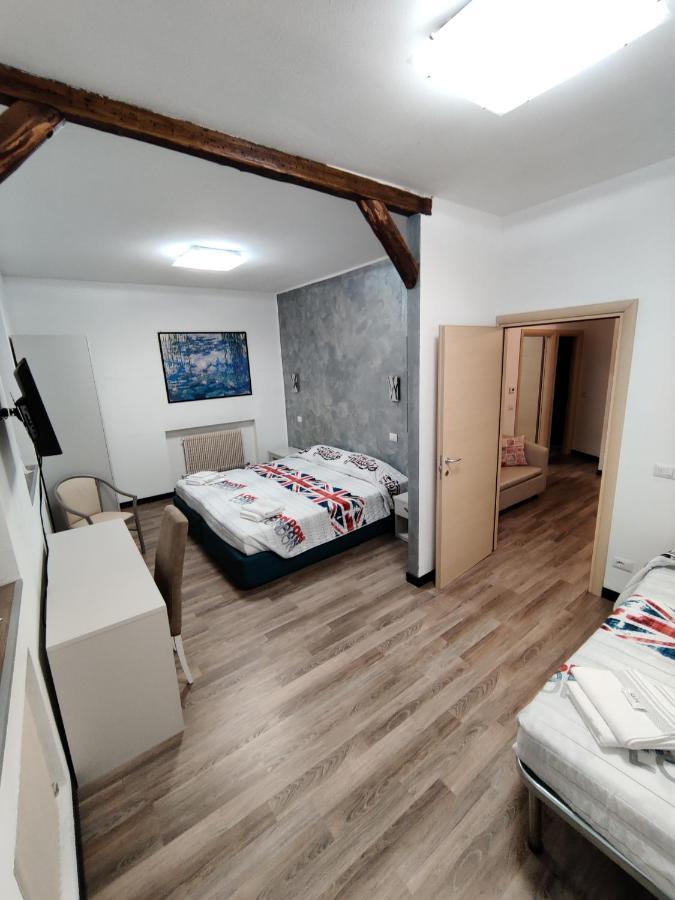 Albergo Baffo Chiuro エクステリア 写真